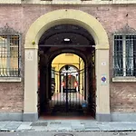 Modern Two-room Behind Ducal Palace Lejlighed *