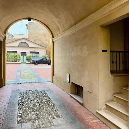 Modern Two-room Behind Ducal Palace Апартаменты