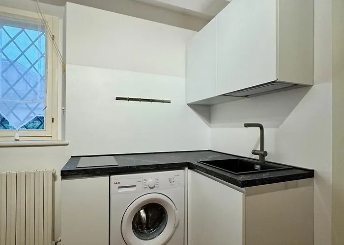 Modern Two-room Behind Ducal Palace Διαμέρισμα Μόντενα